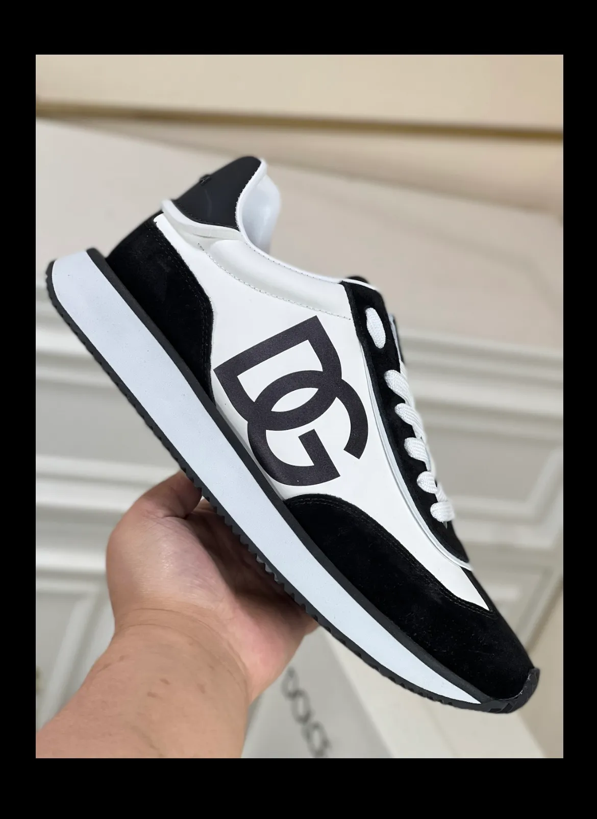 Men's Men's Shoes💰440【New Style】🐝🐝DG••New••Dolce&G*_dgDolce&G*_dgDolce & G*_dg 2024 Early Spring New Men's Lace-up Leather Casual Sports Shoes Made of imported suede cowhide spliced ​​with waterproof fabric, mixed and matched color design, a fashionable and energetic sports shoe that easily meets the needs of modern dressing and highlights the contemporary lifestyle style. The foot is fully lined with cowhide for greater comfort. The tongue and heel are decorated with logos. It is equipped with a rubber outsole. The heel and toe are wrapped to further protect our feet. It is a model worth buying! Size: 39-44 (customized at 38.45)